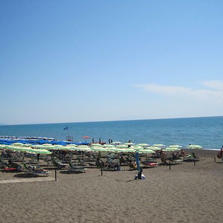Villaedi Marina Di Bibbona Extérieur photo